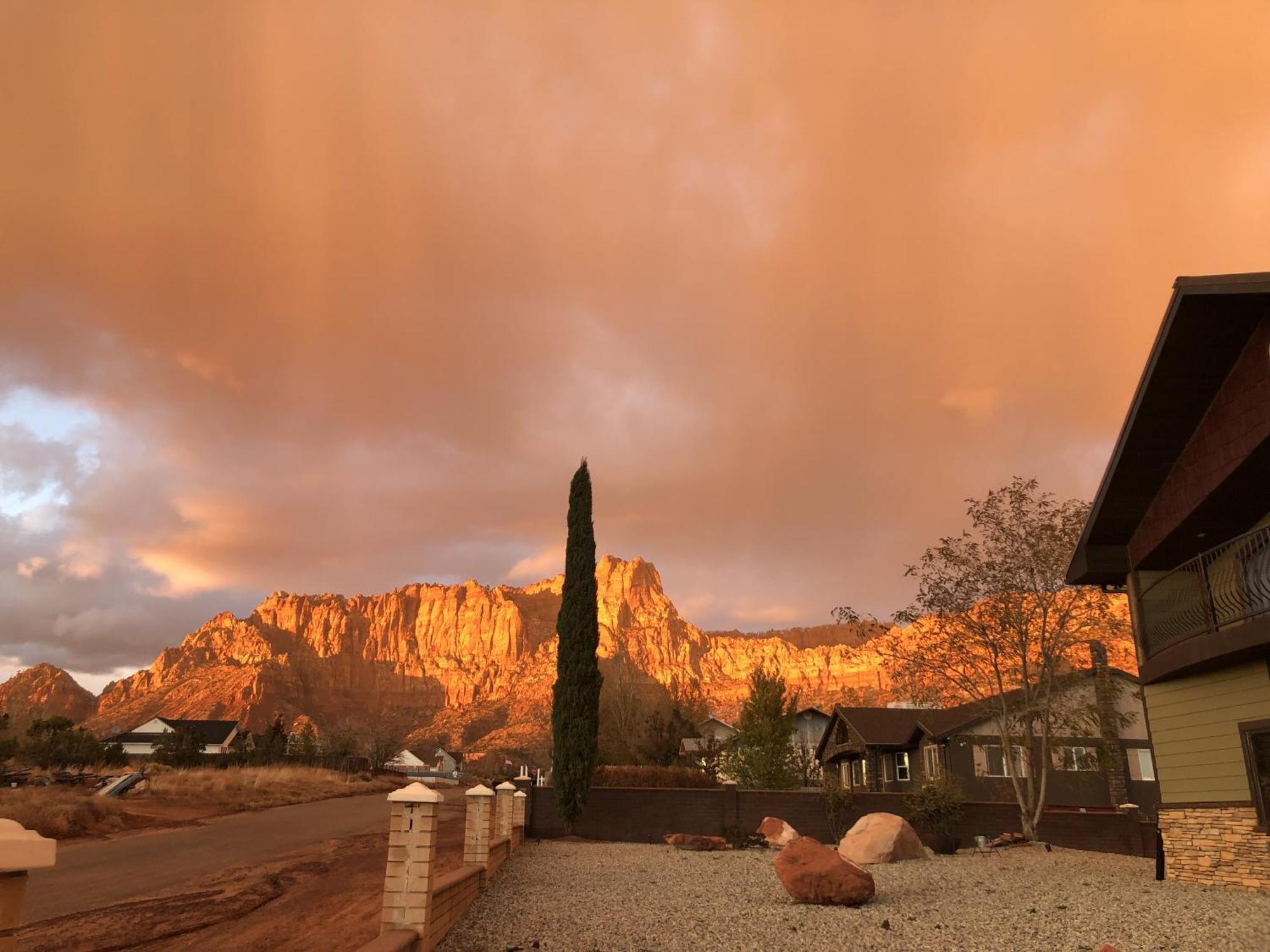 Zion Cliff Lodge Hildale エクステリア 写真